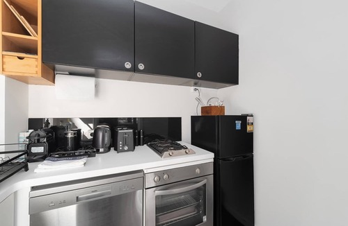 Elizabeth Bay Apartment | Boutique Apartment in Elizabeth Bay