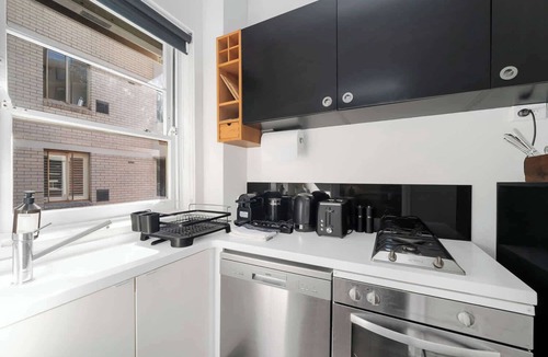 Elizabeth Bay Apartment | Boutique Apartment in Elizabeth Bay