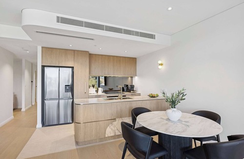Avoca Beach Apartment | Boutique Avoca Apartment | 3BR, Beach Walk, EVC