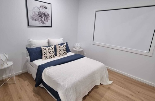 Taylor House | Brand New 5-bedroom luxury home with Double Garage