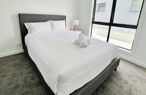 Austral House | Brand New Modern 4 Br Home in Austral