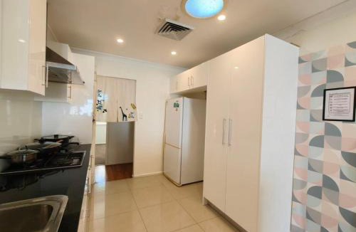 Winston Hills House | Bright Double Room O Winston Hills