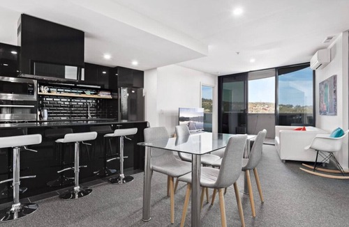 Belconnen Apartment | Brilliant 2BR Apartment in Belconnen