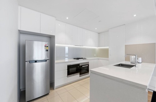Burwood Apartment | Burwood 1BR 093 APT close Olympic park&CBD