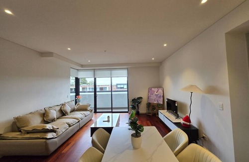 Burwood Apartment | Burwood 2BR 012 APT close Olympic park&CBD