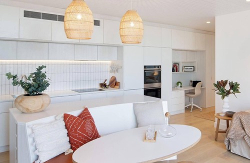 Balgowlah Heights Apartment | California Styled 2 bedroom flat near Manly