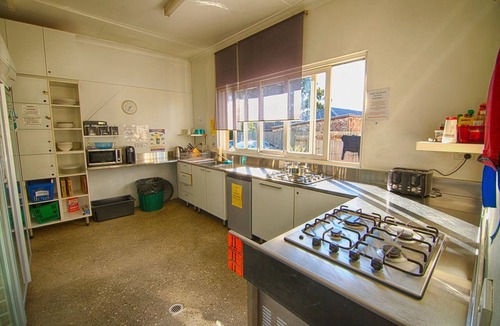 Stanmore Hostel | Cambridge Lodge - Hostel