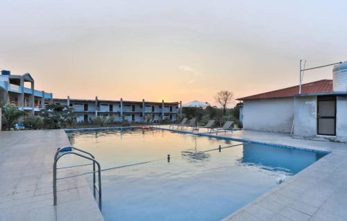 Mendarda Resort | Camp Leo Aaranya Resort