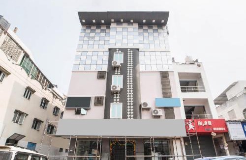 Guntur Hotel | Capital O Aditya Grand