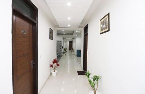 DLF City Hotel | Capital O Levanti Near Aravali Biodiversity Park