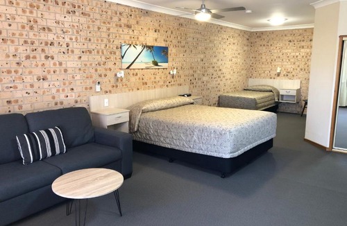 Cardiff Hotel | Cardiff Motor Inn