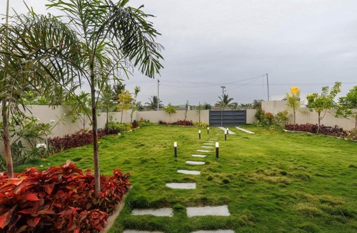 Hosur Apartment | Casa Bohemia by StayJadePoolGarden1hr E-city