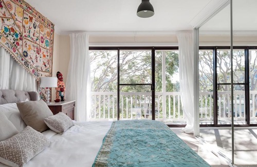 Newport Apartment | Casa de Piña walk to the beach