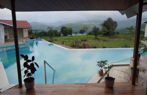 Panshet Resort | Casa Rossa Resort
