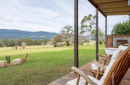 Kangaroo Valley House | 'Casuarina=' - Picturesque Kangaroo Valley Cottage