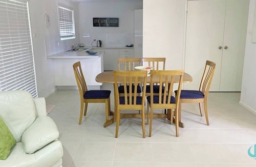Caves Beach House | Caves Seascape Villa - stroll to shops and beach