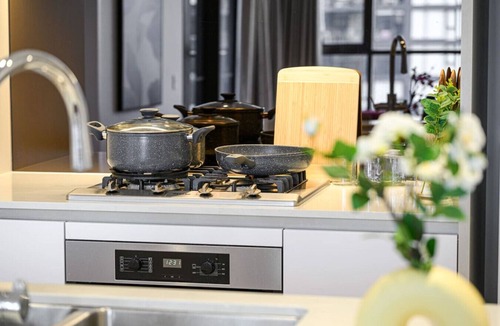 Chinatown Apartment | CBD sweet 3Br ChinaTown/ICC & parking & Firework