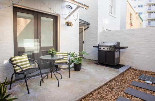 Glebe House | Central 3BR Terrace House - Free Street Parking - Walk Fish Market & Cafés