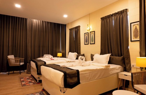 Bhubaneshwar Hotel | Chandan Heritage