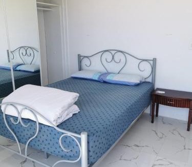 Regents Park House | Charming Guest Room in Regents Park NSW 2143, Australia