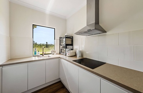 Pokolbin House | Cheerful Holiday House in Hunter Valley