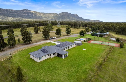 Pokolbin House | Cheerful Holiday House in Hunter Valley