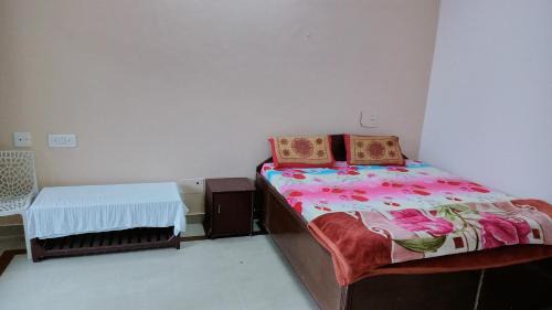 Bhagsu Nag House | Chinmay Hostel & Yoga Centre