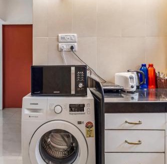 Pali Hill Apartment | Chloe 1BHK in Bandra W by SquareOne Stays