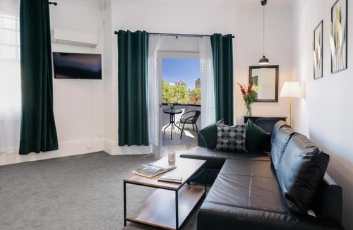 Darlinghurst Hotel | City Budget Hotel