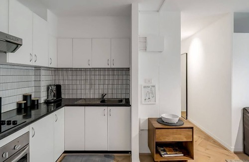 Bondi Junction Apartment | City to Sea — Bondi Beach Getaway & Rooftop Pool