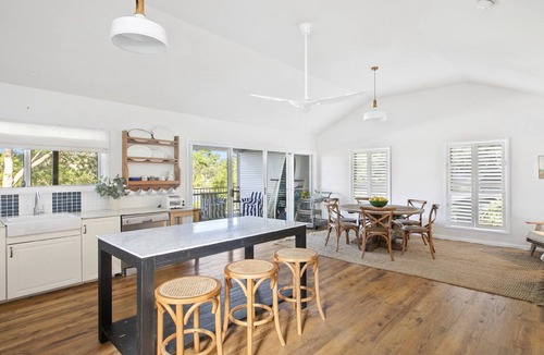 Pretty Beach Central Coast House | Classic Beach and Bay Weekender