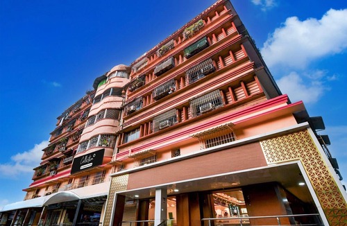 Dhanbad House | Classic Madhulika Hotel