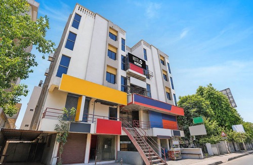 Ahmedabad House | Classic Red Apple