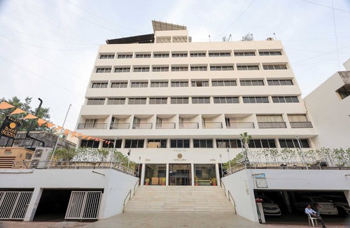 Sayajiganj House | Classic Room at Palette Hotel Surya Vadodara