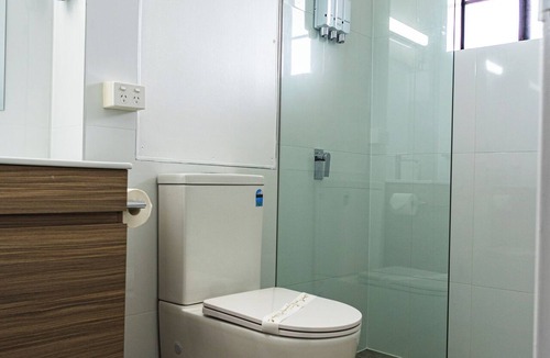 Campbelltown Apartment | Close to buses and trains walking distance