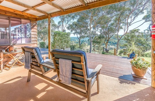 Lower Portland Cottage | Coach House Hill Cottage