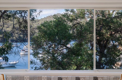 Cottage Point House | Coal and Candle Couples Retreat