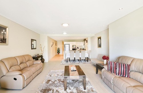The Entrance Apartment | Coast Apartment 26