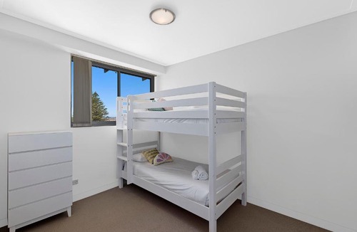 The Entrance Apartment | Coast Luxury Apartments 32
