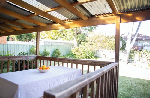 Woolooware House | Coastal family living, just 1km to Cronulla Beach! The Lemon Tree house.