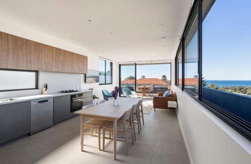 Coogee Apartment | Coastal Panorama at Coogee