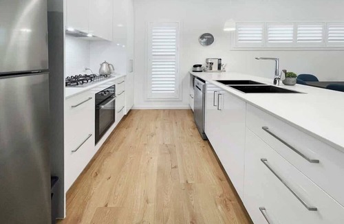 Shellharbour House | Coastline Cove - Townhome Near Village & Marina