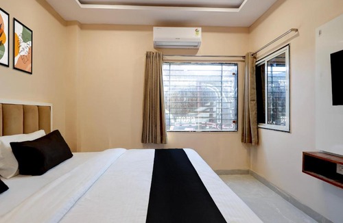 Rau Hotel | Collection O Indore International Airport Formerly Shrivanyaa