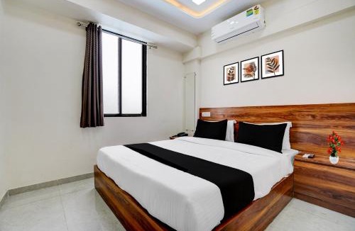 Ahmedabad Hotel | Collection O Prahlad Nagar Road Formerly Hotel Aura Inn