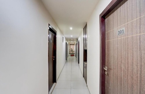 Vadodara Hotel | Collection O Sur Sagar Lakeview Vadodara Formerly Vintage Inn