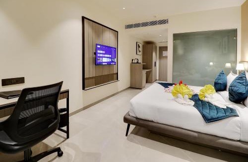 Morbi Hotel | Comfort Inn Empire, Morbi