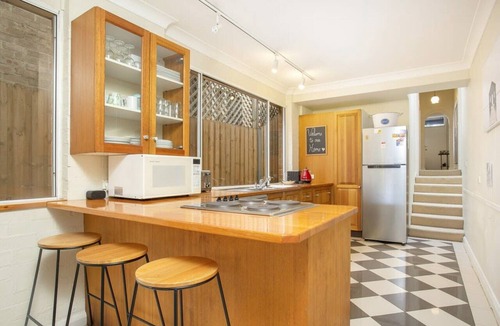 Leichhardt Apartment | Comfortable Terrace in Central Location