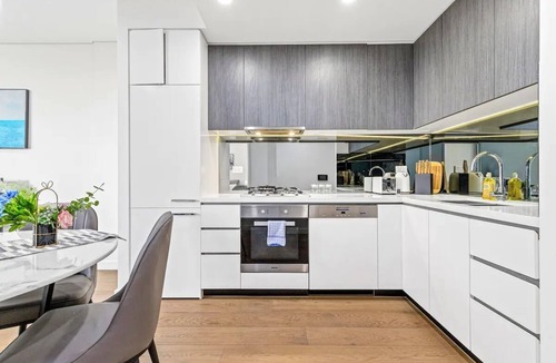 Kensington Apartment | Convi&Comfy 1 Bed Apt |Zetland Masterpiece Holiday