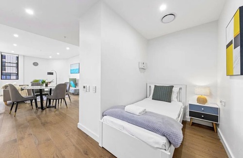 Kensington Apartment | Convi&Comfy 1 Bed Apt |Zetland Masterpiece Holiday