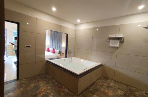 Bail Parao Hotel | Corbett Wild Flower By J D Resort